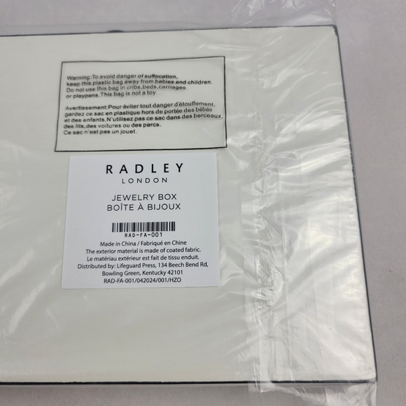 NWT Radley London offwhite vegan leather jewlery box 9.5" x 7" x 2" - Picture 4 of 4